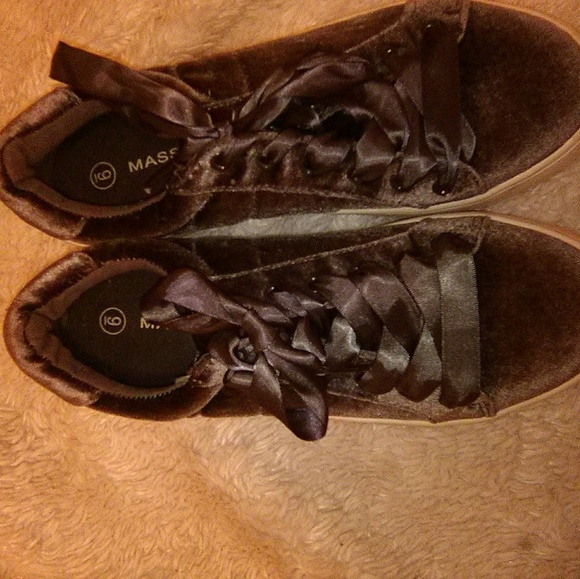 Velvet pumps - Picture 2 of 4